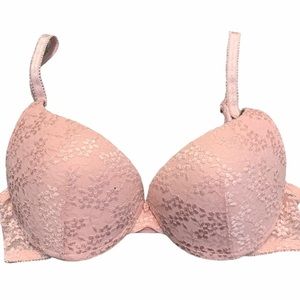 VICTORIA’S SECRET Padded Bra Size 34C